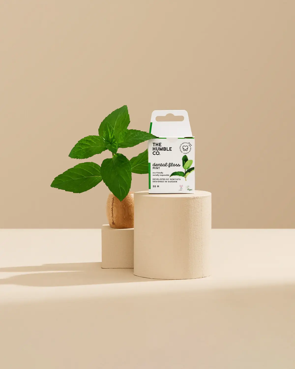 dental-floss-fresh-mint-50-m-575765_2