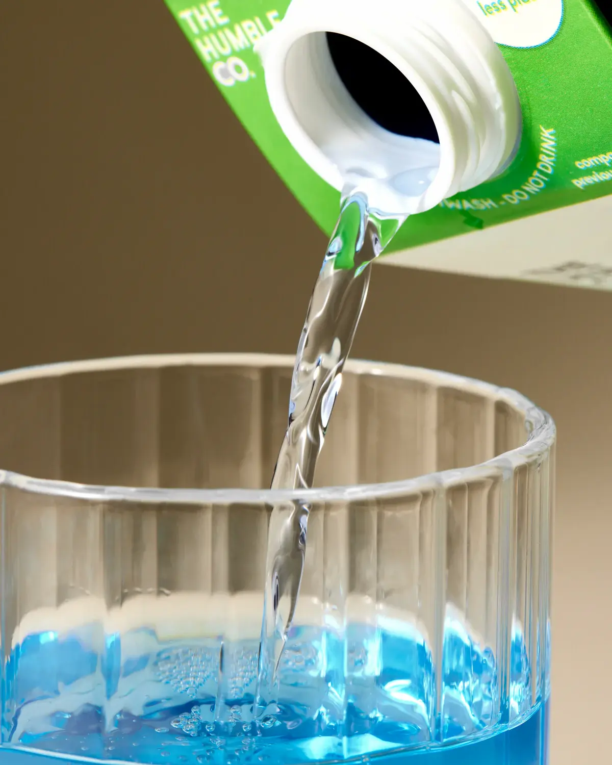 mouthwash_freshmint_1 copy